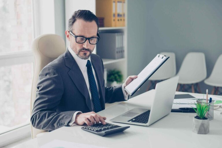 https://decisionsix.com/wp-content/uploads/2019/04/blog-post-26-768x512.jpg